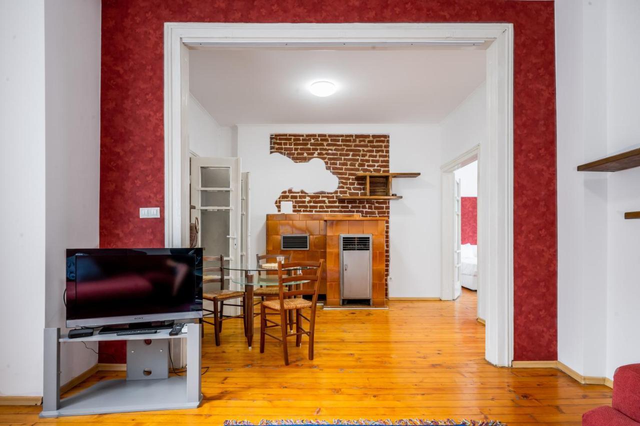 Appartamento Sofia'S Vintage Gem: Spacious 2Bd Flat On Solunska Esterno foto