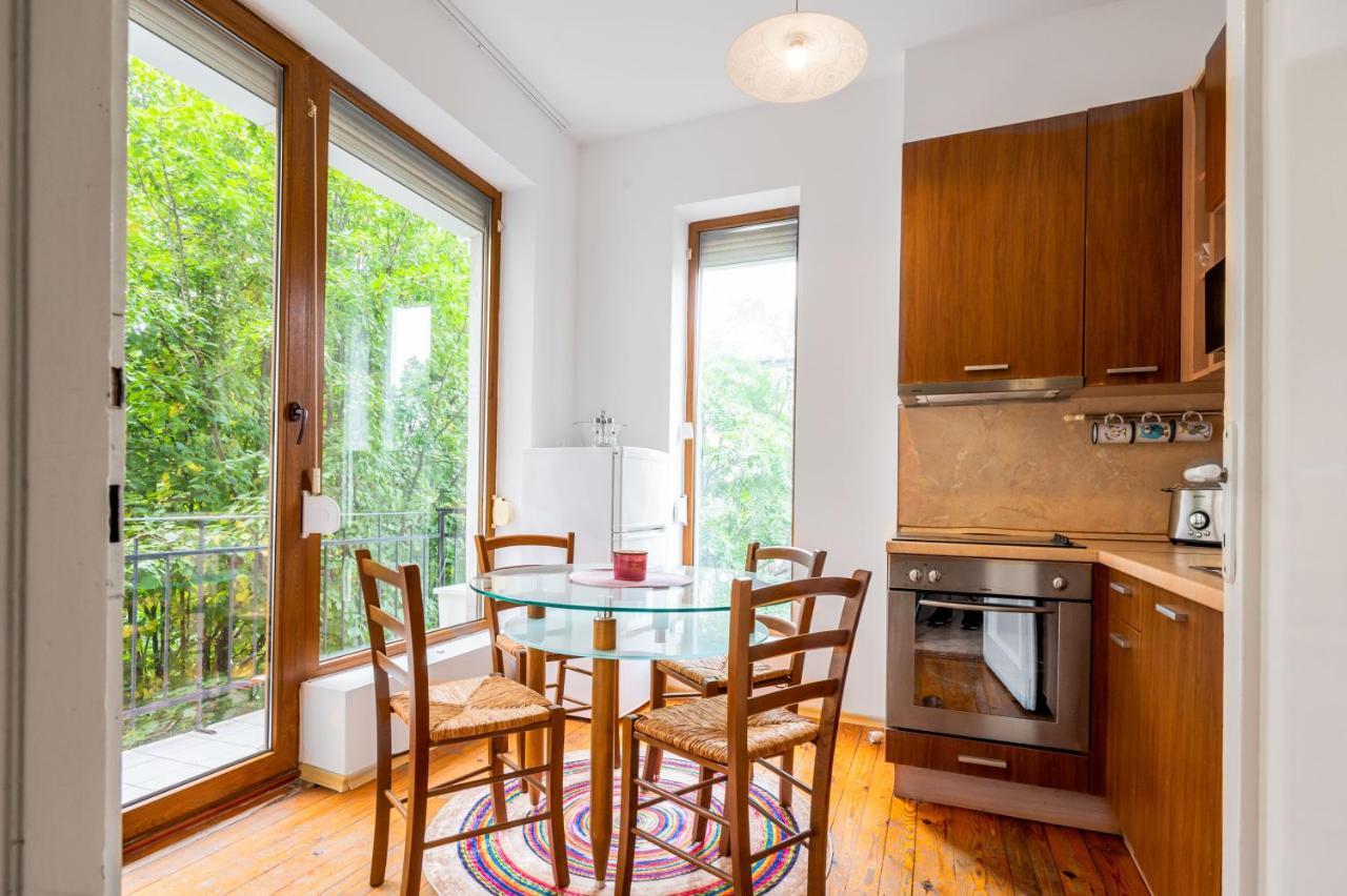 Appartamento Sofia'S Vintage Gem: Spacious 2Bd Flat On Solunska Esterno foto